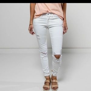 Nwt Stevie Hender White Destroyed Denim sz 29